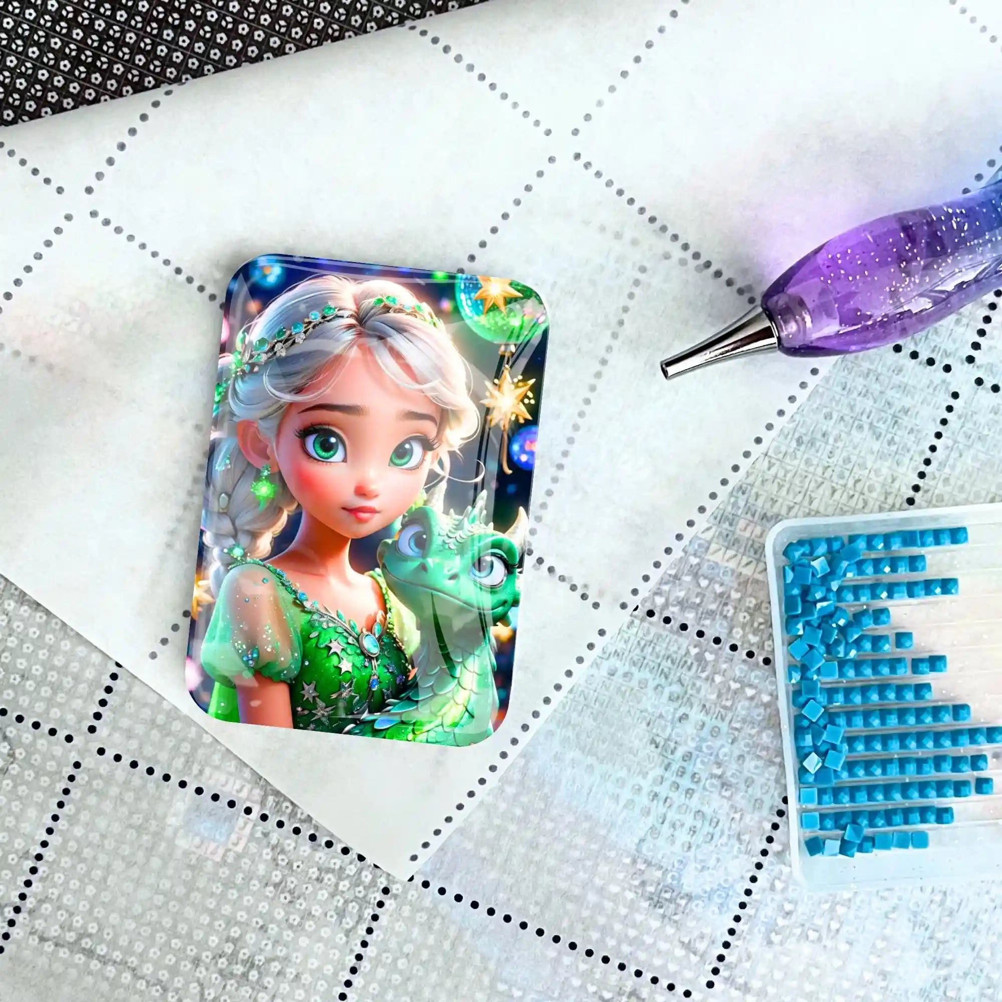 Cover Minder - Dragon Girl