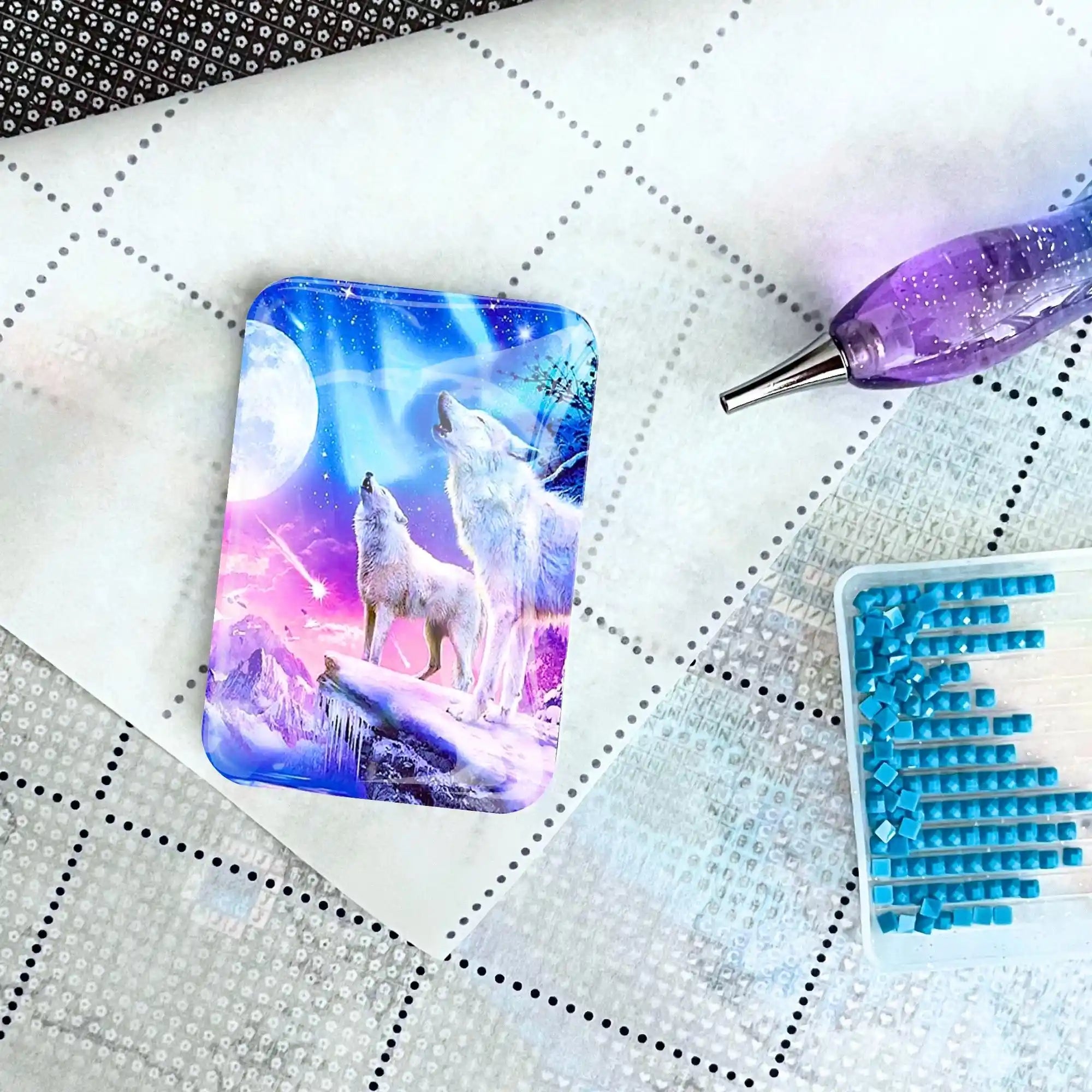 Cover Minder - White Wolves in Winterland