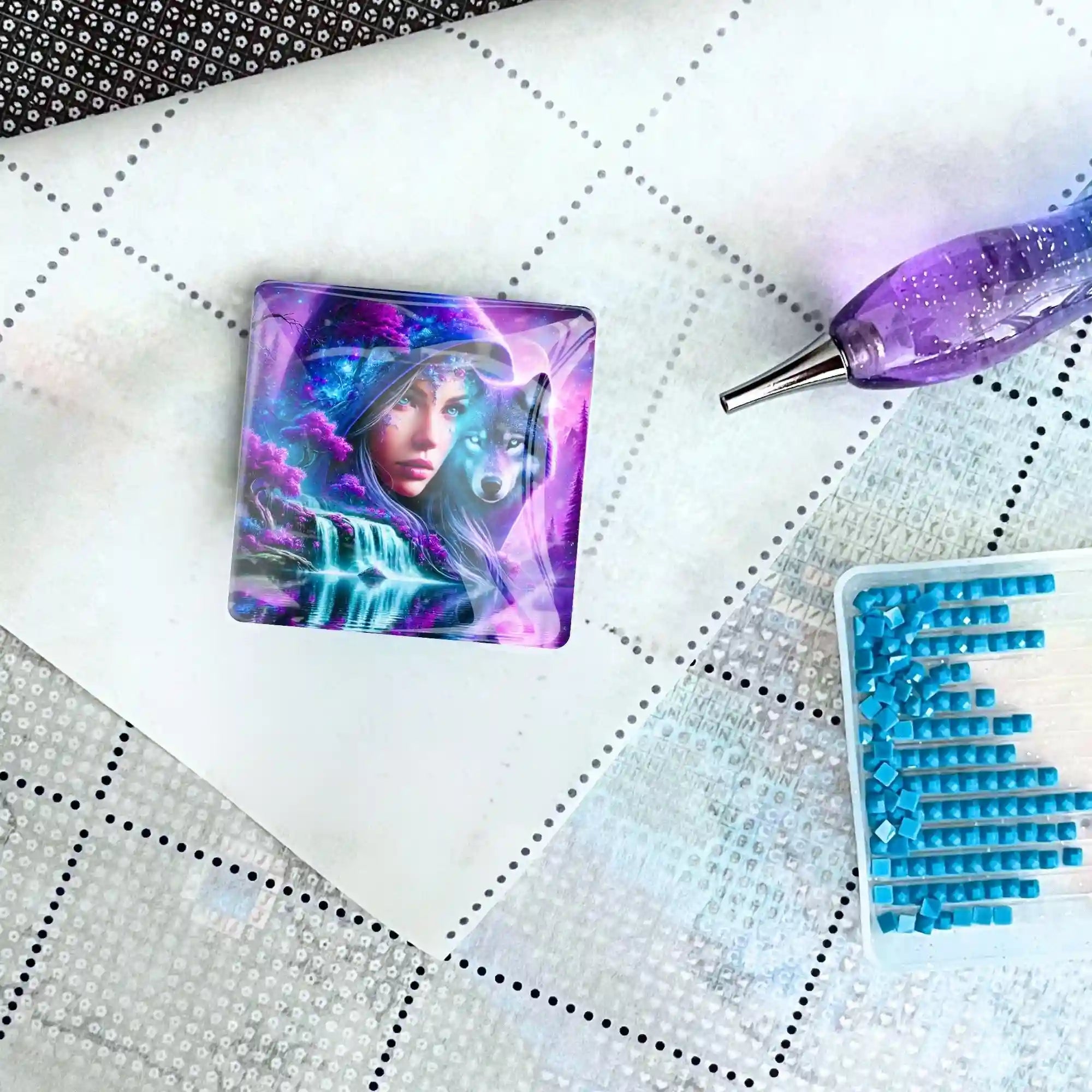 Cover Minder - Eleonora and the Wolf "Limited Edition"