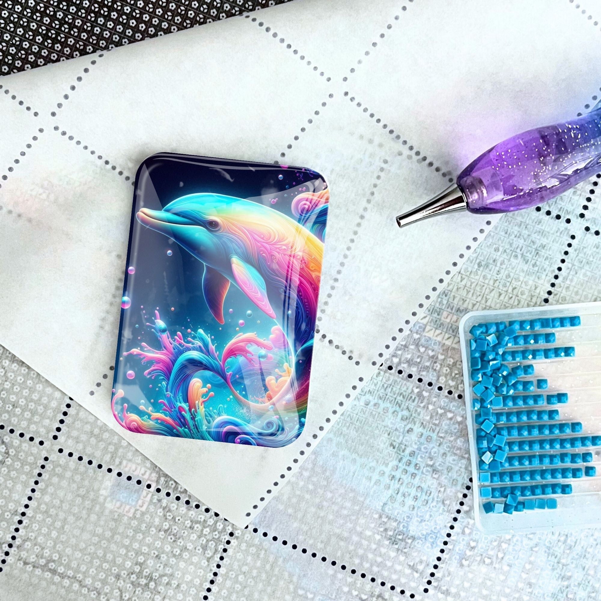 Cover Minder - Dolphin in a Sea of Colors