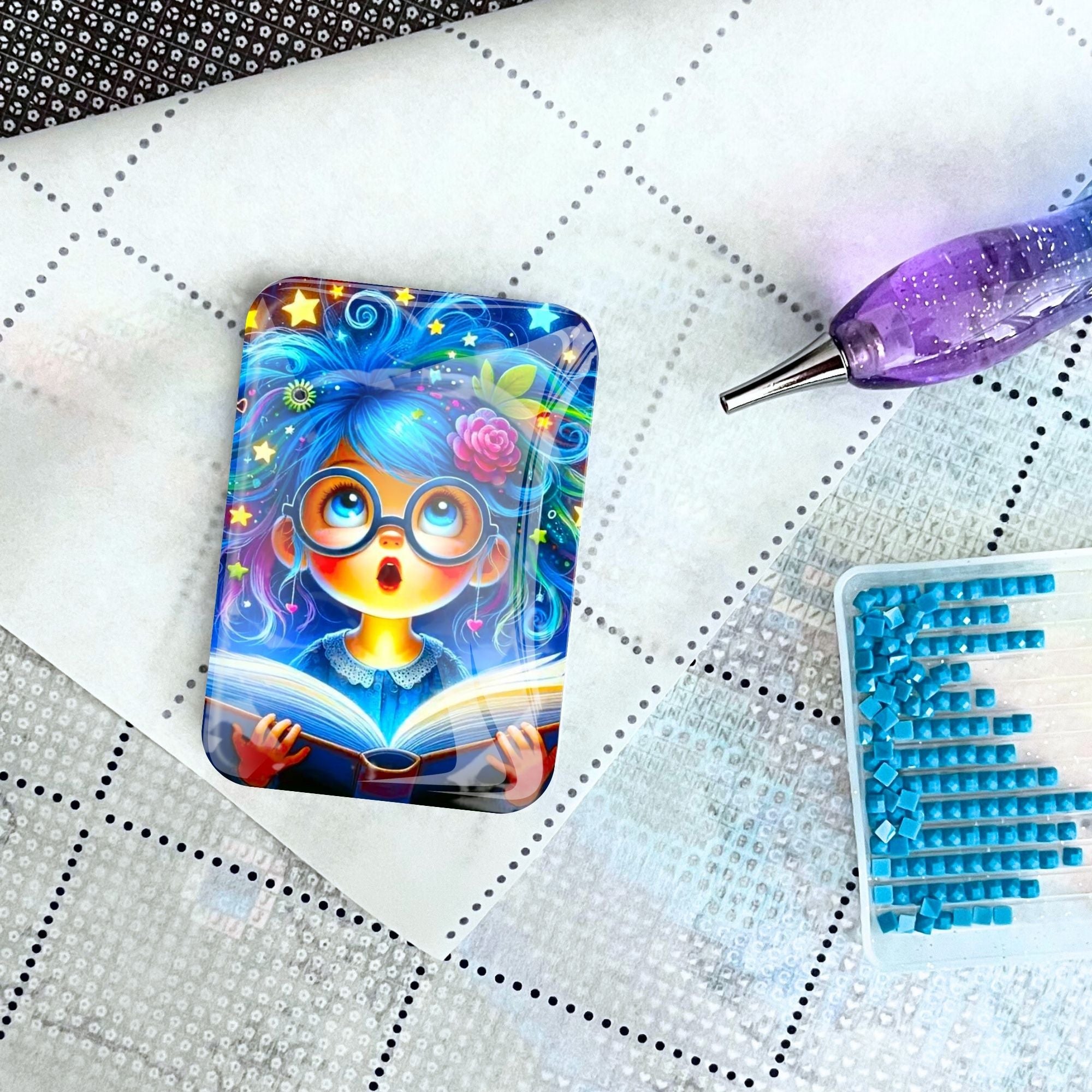 Cover Minder - Reading Mouse Josephine