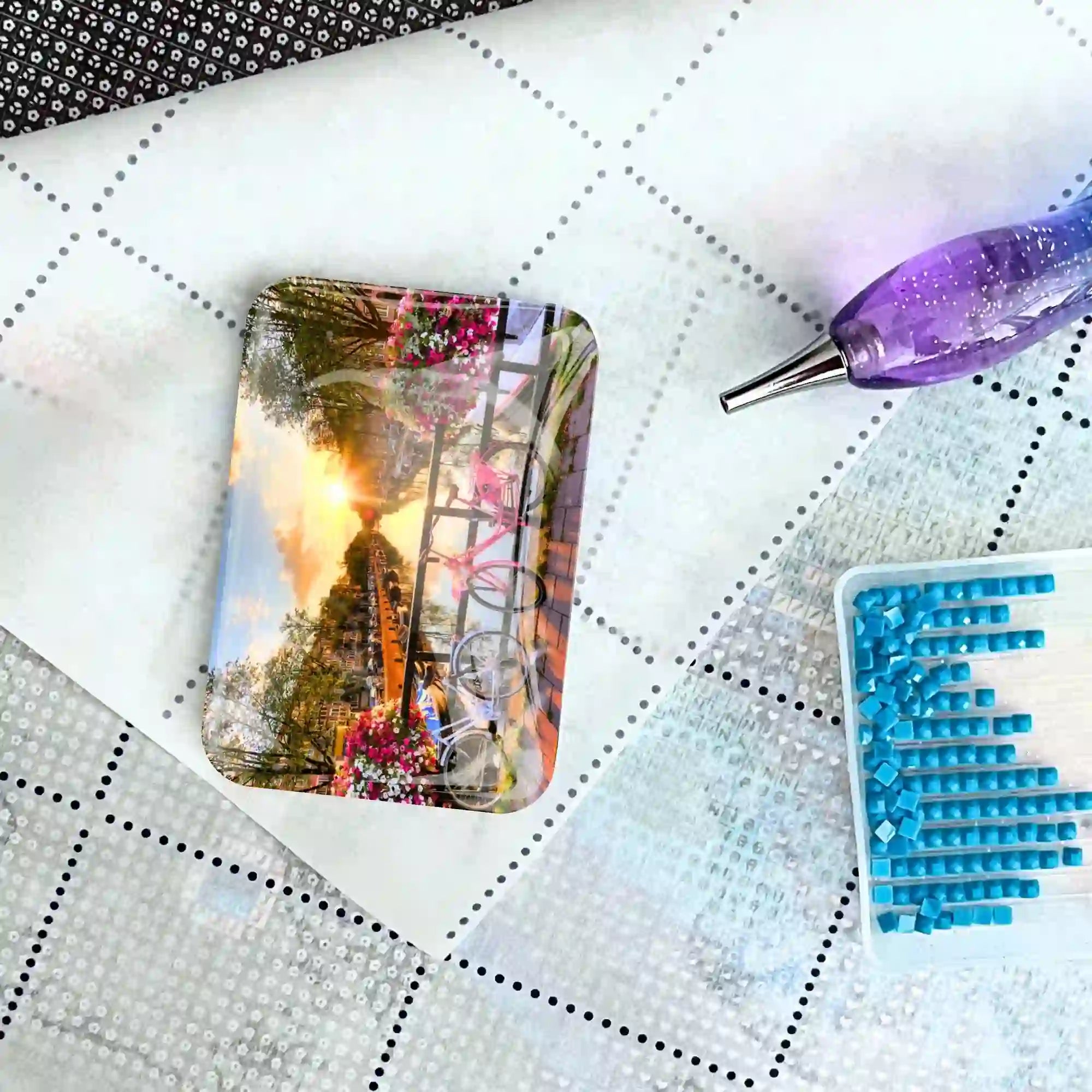 Cover Minder - Sunset in Amsterdam