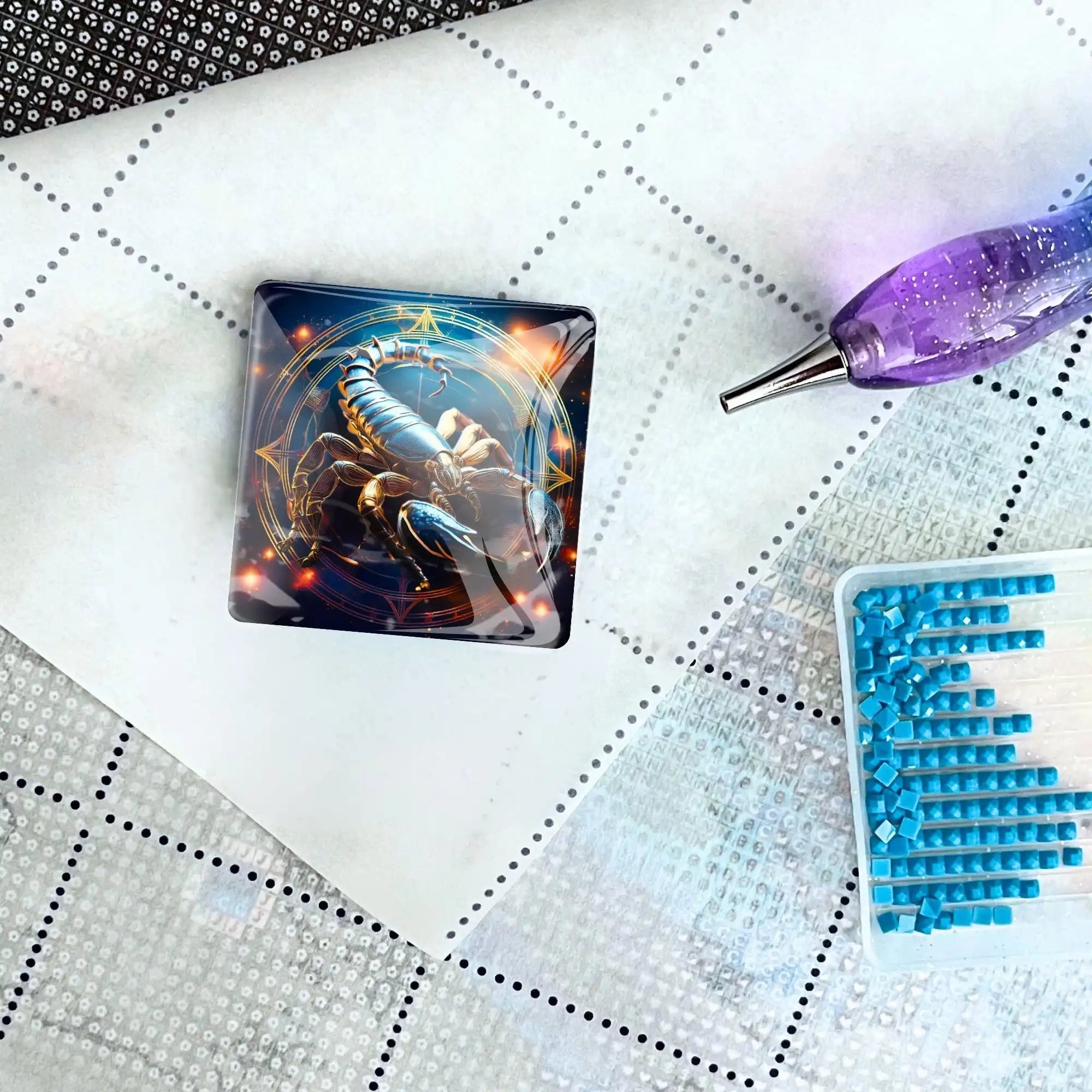 Cover Minder - Scorpio Zodiac Sign