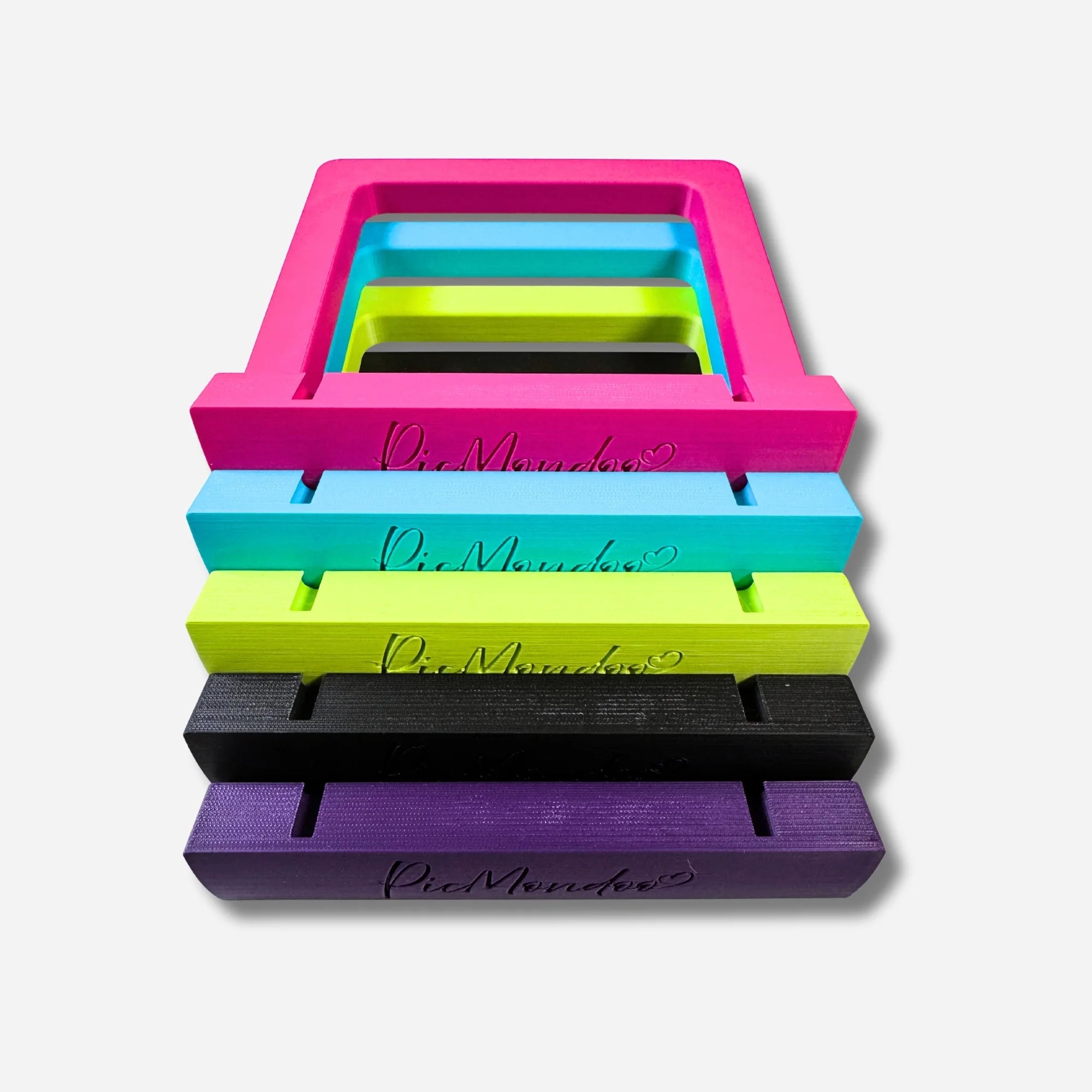 Base for a small container wall