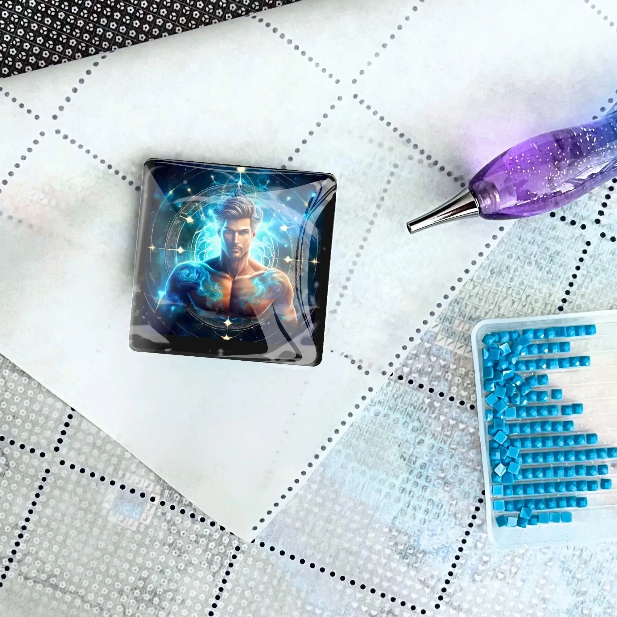 Cover Minder - Aquarius Zodiac Sign
