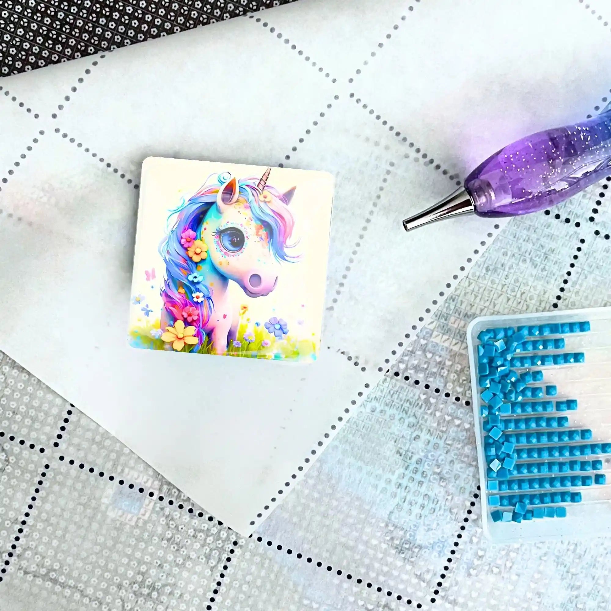 Cover Minder - Cute Unicorn