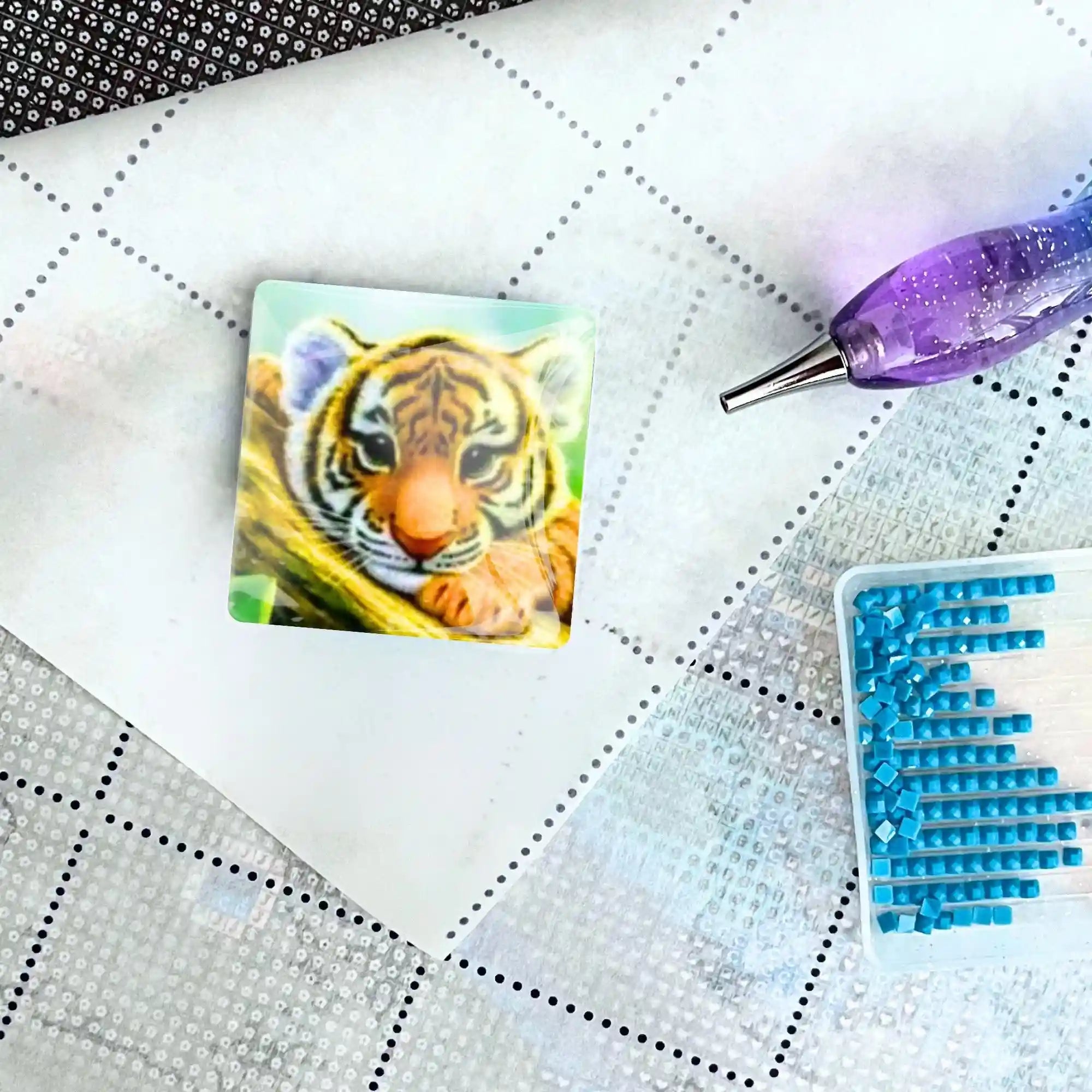 Cover Minder - Tiger Cub